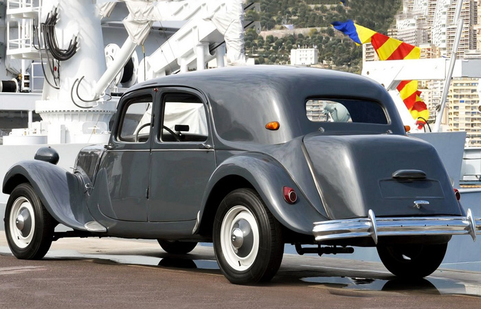 Citroën Traction Avant. Citroën Traction Avant.
