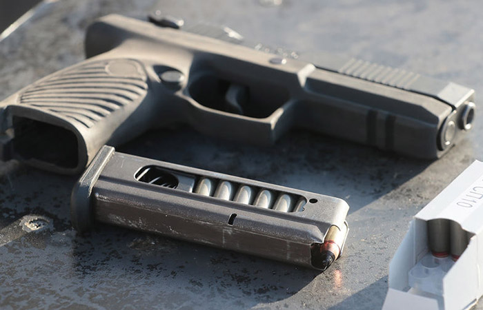 Главное - мощный патрон.