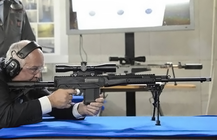 Предположительно, один из первых прототипов карабина. Предположительно, один из первых прототипов карабина.