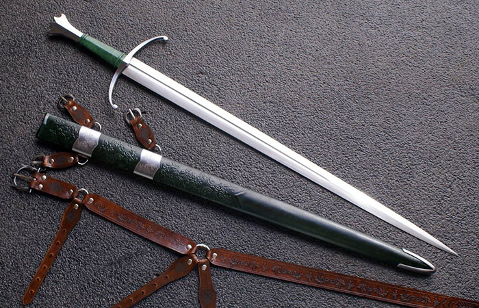 Средневековый меч
