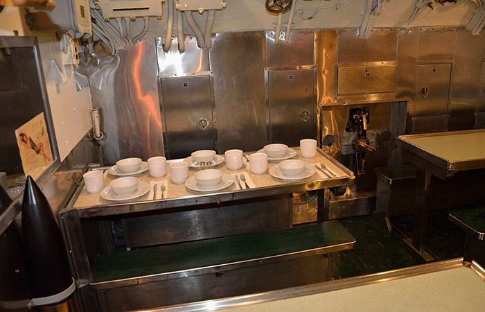 Ещё камбуз. Ещё камбуз.