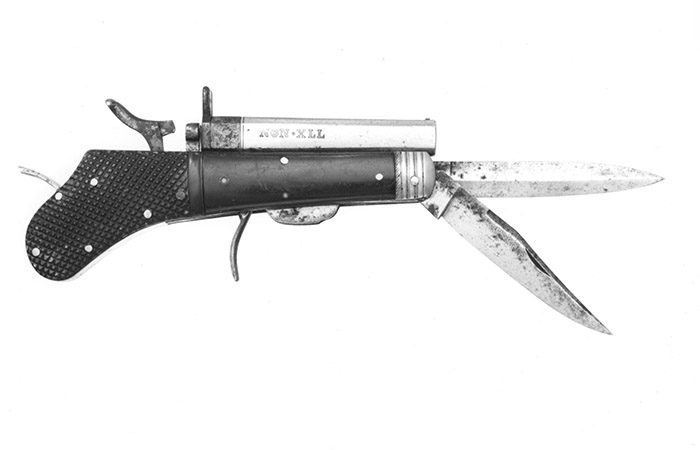 Пистолет с раскладным ножом Пистолет с раскладным ножом