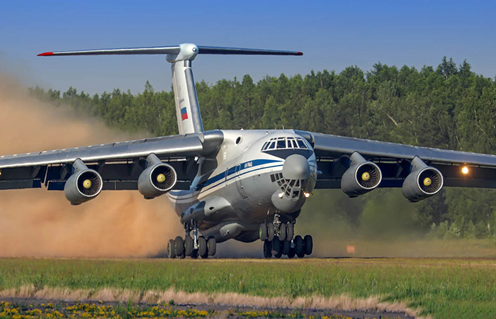 Посадка на грунт./ Фото: airforce.ru