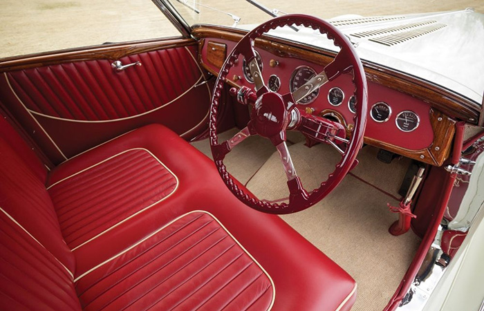 Торпедо - место для установки приборов