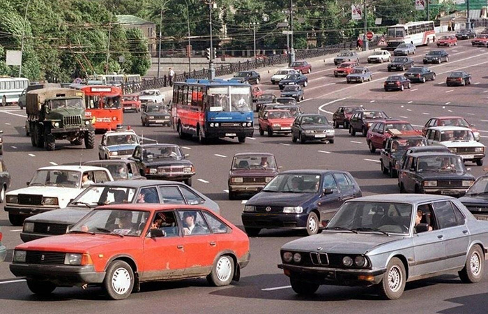 Все переключились на машины