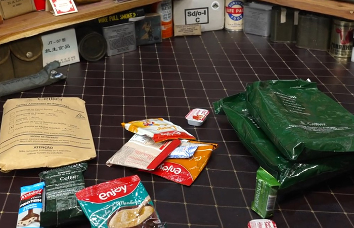 Внутри несколько пакетов Внутри несколько пакетов