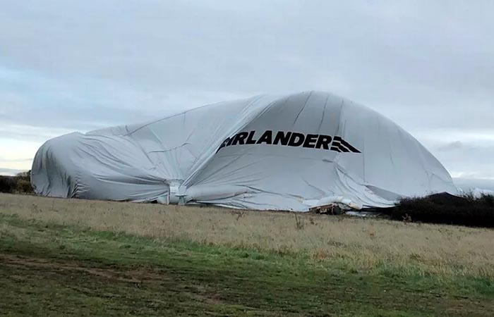 Перед полётом надуть.