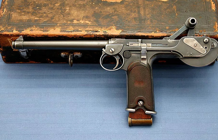 Первые самозарядные пистолеты были ненадёжными./ Фото: guns.ru Первые самозарядные пистолеты были ненадёжными./ Фото: guns.ru