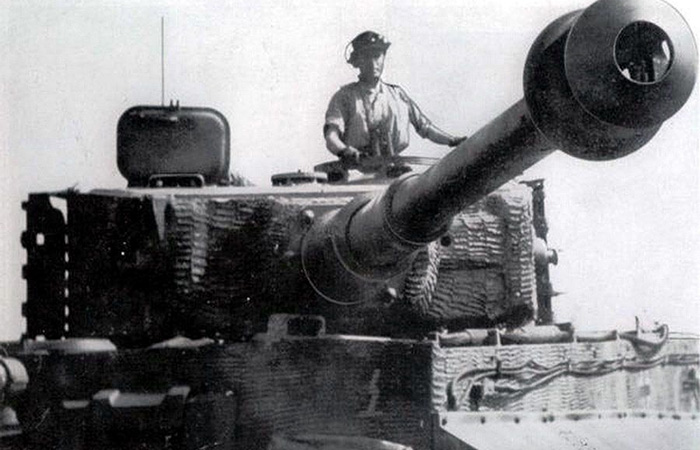 Массивная пушка требовала много места