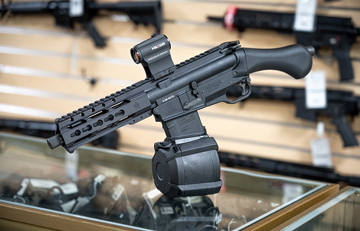 Его главное назначение - пострелять в тире и похвастаться.