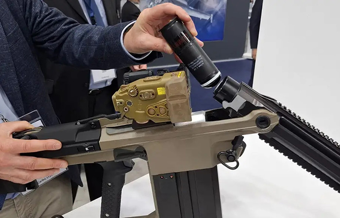 Техническая часть менялась на протяжении всей работы.