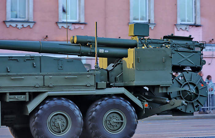 Для неё не нужен танковоз. Для неё не нужен танковоз.