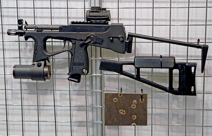 Пистолет-пулемёт ПП-2000./ Фото: allzip.org