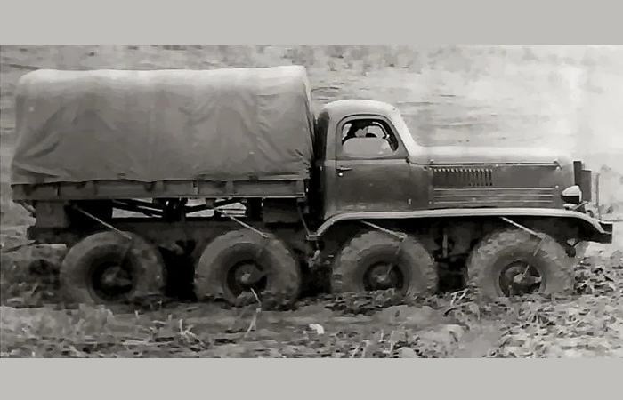 Шасси приспосабливалось к грунту