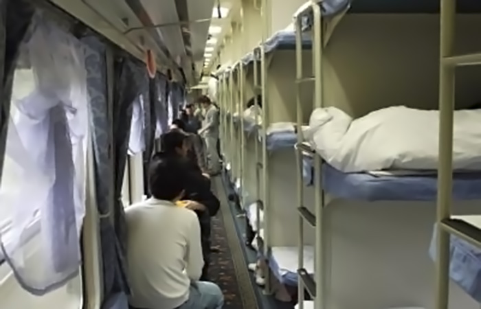 В китайских поездах чайная традиция почти исчезла./ Фото: travellerspoint.com