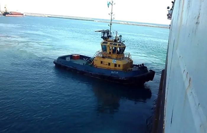 Обычные буксиры для обычных судов