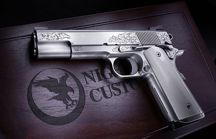 Nighthawk Custom VIP Black 1911./ Фото: somarriba.com
