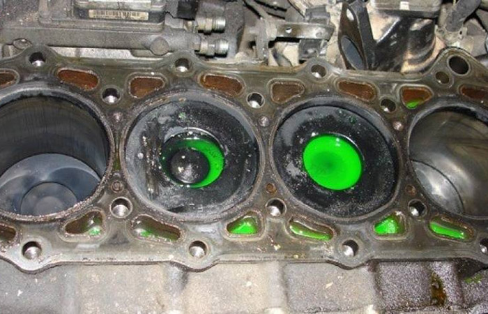 Антифриз в двигателе