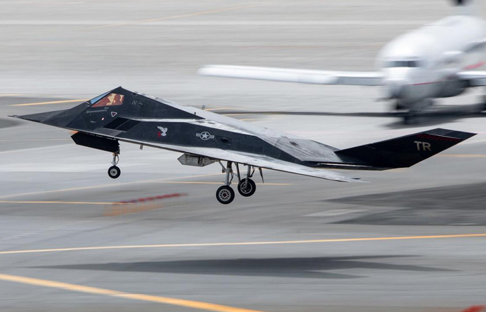 Сейчас самолёт используется как учебный.