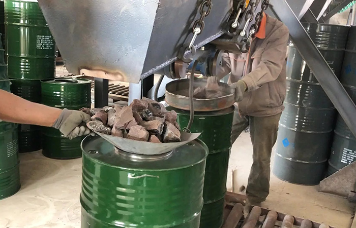 Хранение карбида только в герметичной таре Хранение карбида только в герметичной таре