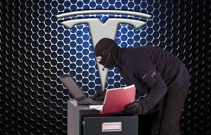 Собирает много данных непонятно о чём