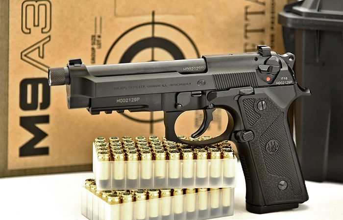 Пистолет Beretta M9./ Фото: gunsweek.com