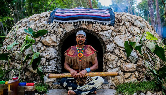 Индейцы неведомо для самих себя открыли миру новый вид одежды/Фото:skullslanding.com
