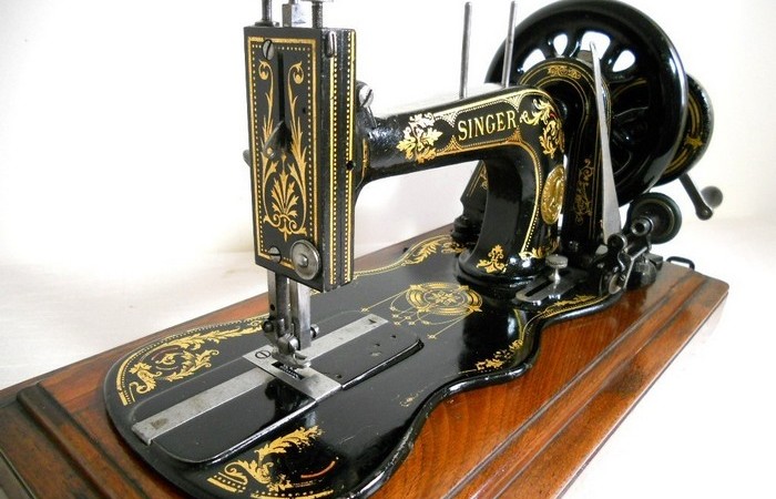 Легендарная швейная машинка Зингер стала выпускаться в Подольске под новыми торговыми марками - ПМЗ и Госшвеймашина/Фото:novate.ru