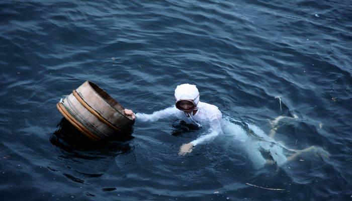 Работу ныряльщика сможет выполнить лишь человек, который не боится опасности/Фото:newlike-info.ru
