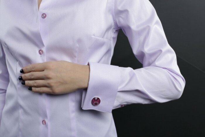  Женская рубашка с запонками / Фото: sanada.club