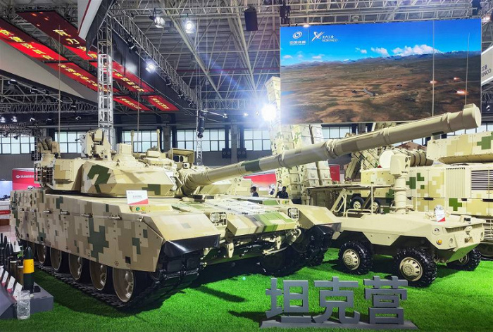  Презентация новых танков на выставке вооружений в Китае / Фото: www.ixbt.com