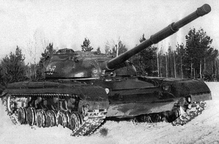  Советский танк с пушкой калибром 125 мм, позаимствованной для китайских бронемашин / Фото: topwar.ru