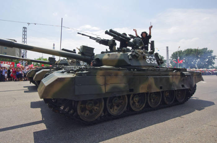  Северокорейский боевой танк Сонгун 915 / Фото: vod-str.ru
