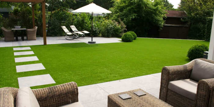 Красивый газон - приятный отдых. 