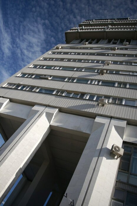 На нижних этажах балконов нет ни у кого /Фото:dolgorukiy.livejournal.com