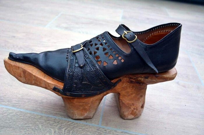 Средневековая обувь /Фото:emilia-spanish.ru