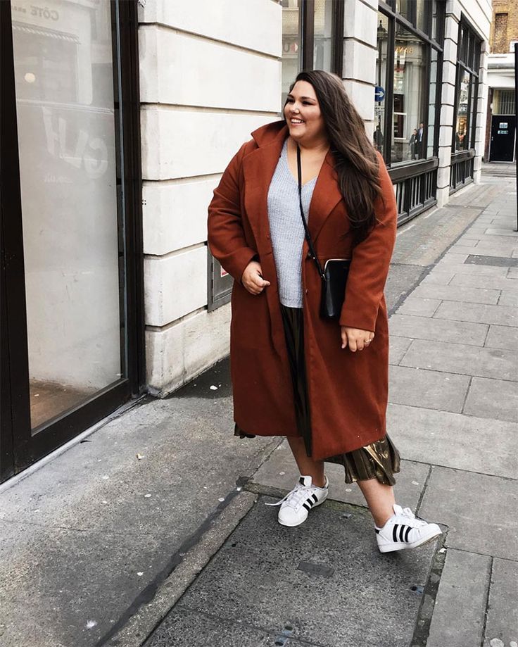 У пышных девушек скрывается объём 