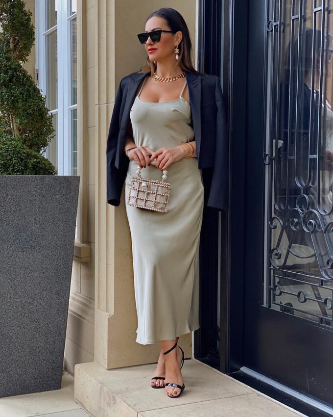 Образ должен быть завершённым. Образ должен быть завершённым.