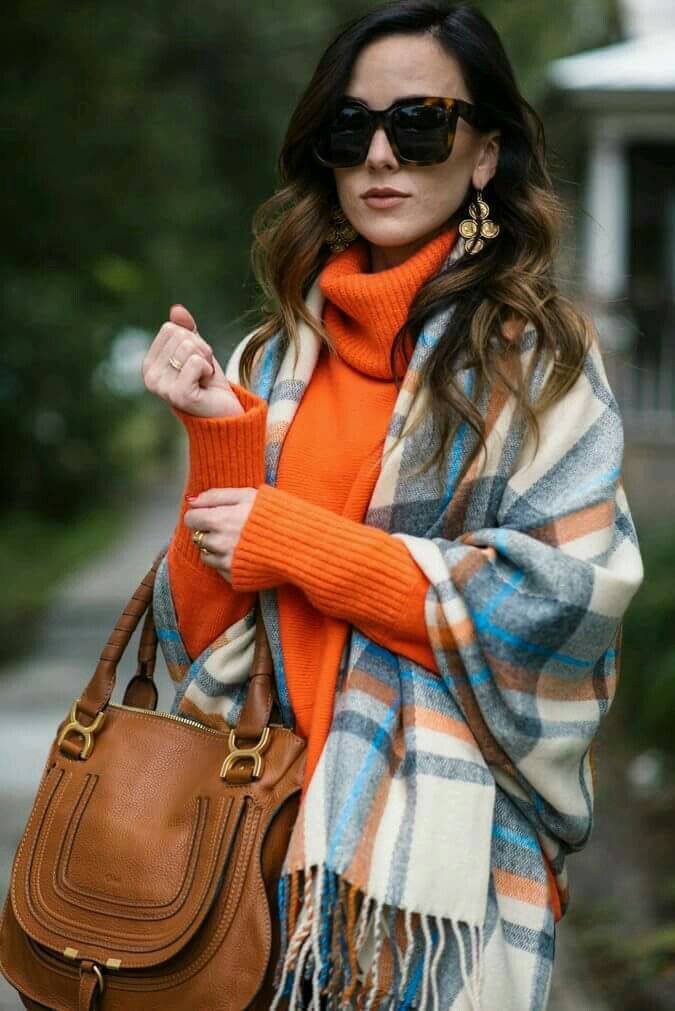 Вместо куртки. 