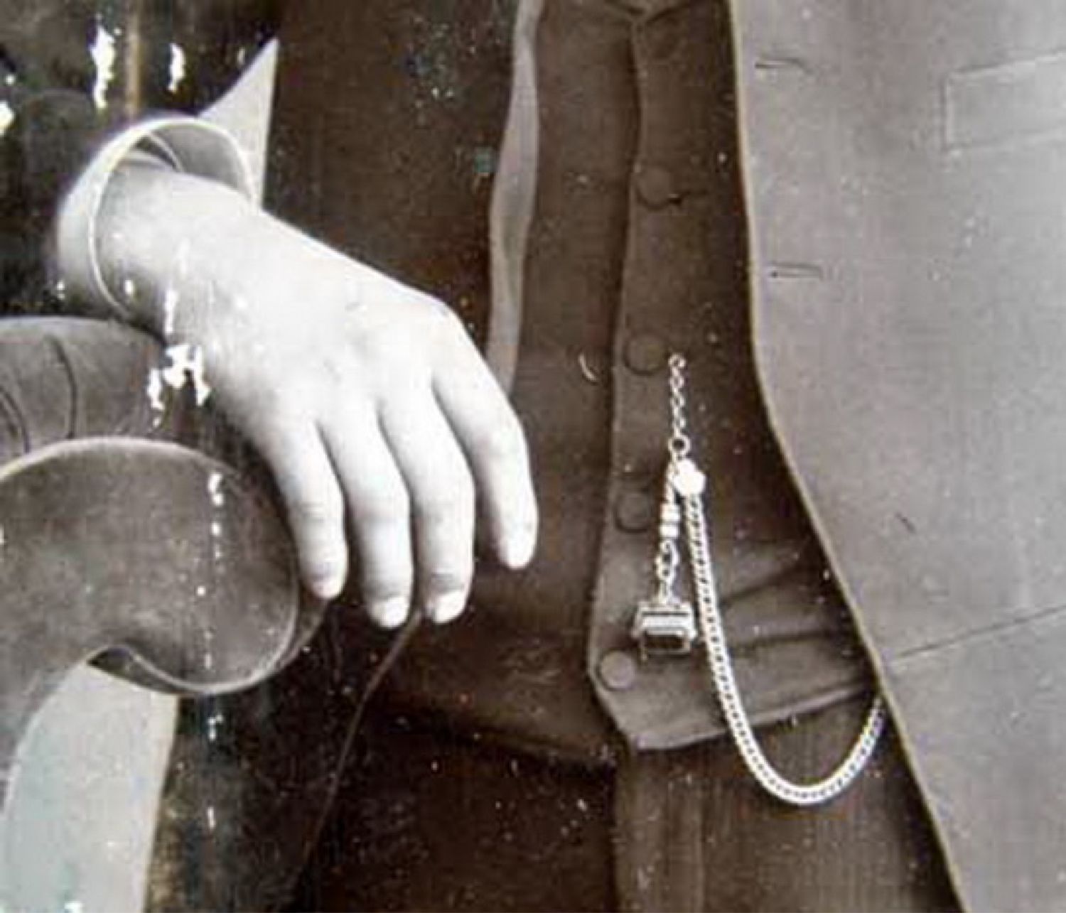 Мужской шатлен Фото:flo.com.tr