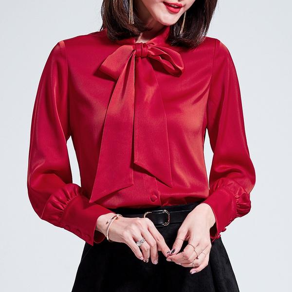 Скроет недостатки Скроет недостатки