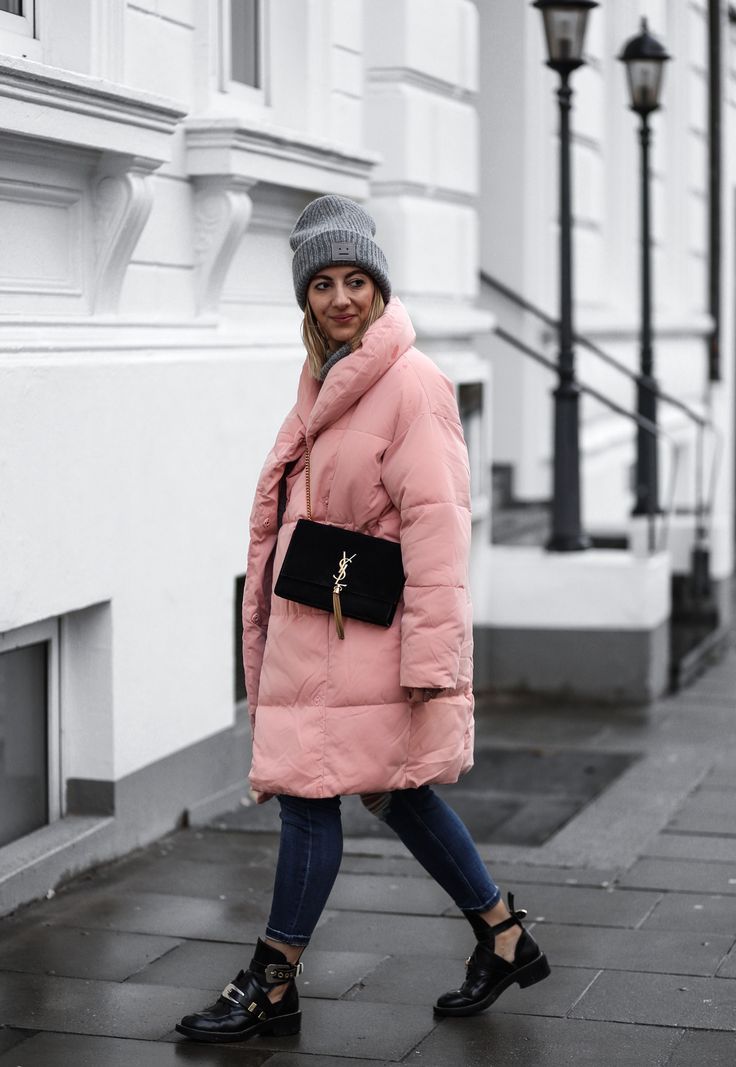 Пуховик может быть и длинным Пуховик может быть и длинным