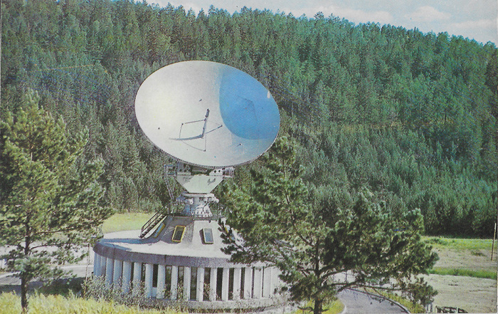 Спутниковое телевидение/sovietpostcards.org