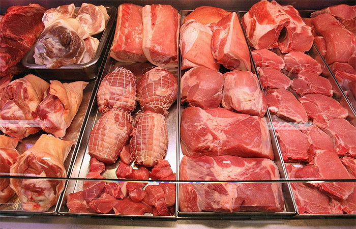 В состав колбасы входит не только мясо, но и субпродукты / Фото: totul.md