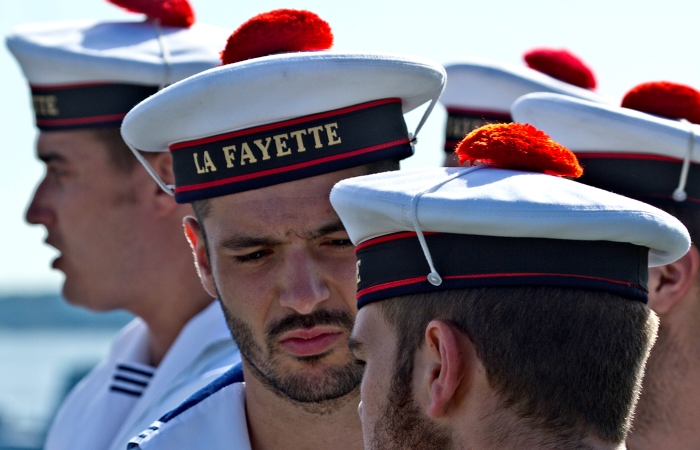Французские моряки до сих пор носят бескозырки с помпонами / Фото: 24warez.ru