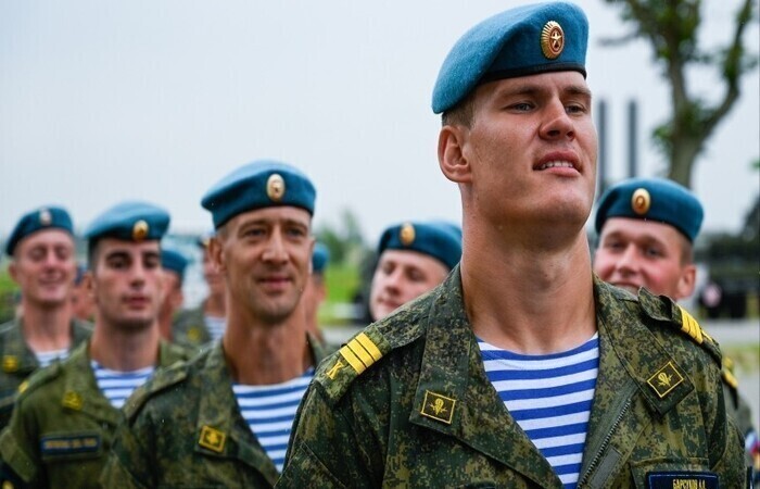 Бойцы войск ВДВ / Фото: mixyfotos.ru