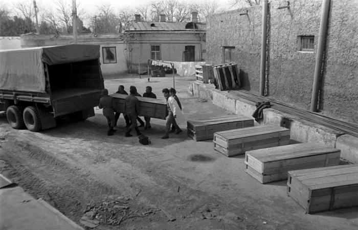 Транспортировка гробов наземным транспортом / Фото: vipgrob.ru