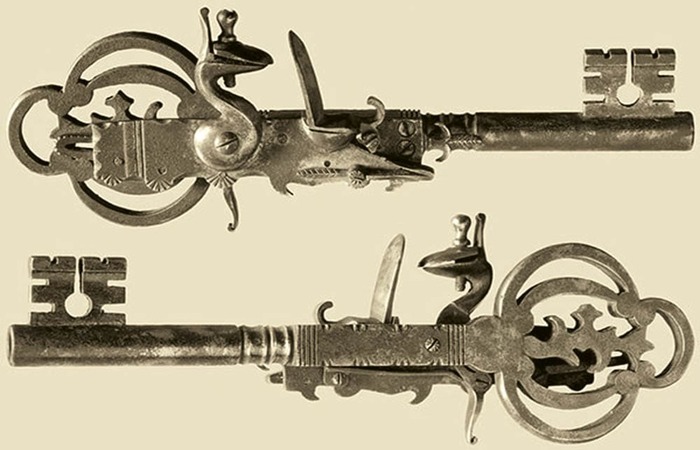 Оружие, выполненное в форме ключей / Фото: naukatehnika.com