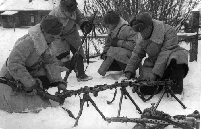 Советские солдаты в зимней форме / Фото: wio.ru