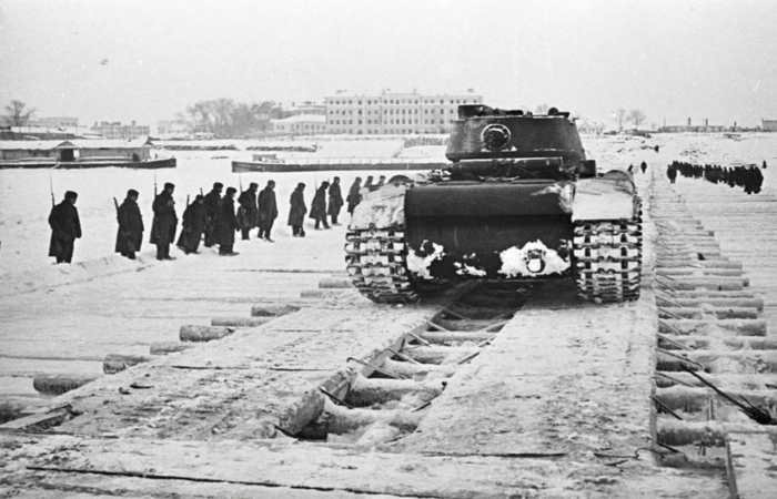 Советский танк в зимний период / Фото: smolbattle.ru